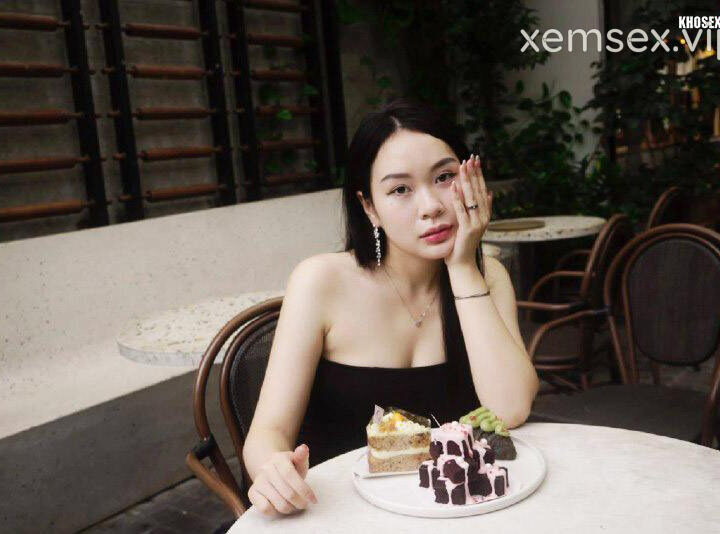 Ảnh 2 của Anh nhấp em dùng thêm máy rung cho nứng (Full Clip + Pic)