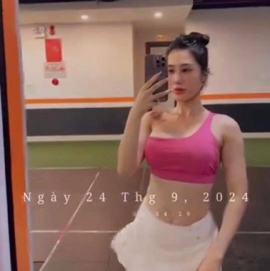 Ảnh 10 của Em gymer Bùi Thu Hằng lộ clip sex địt nhau với người yêu trong khách sạn – Phần 2