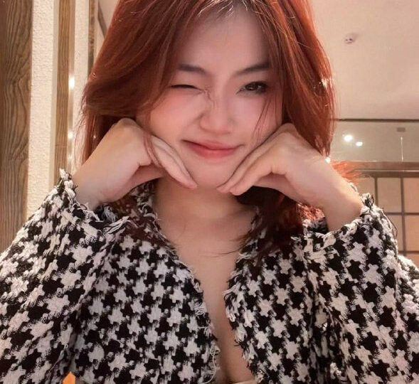 Ảnh 1 của Gái xinh bú cu anh cả buổi mới cho anh địt